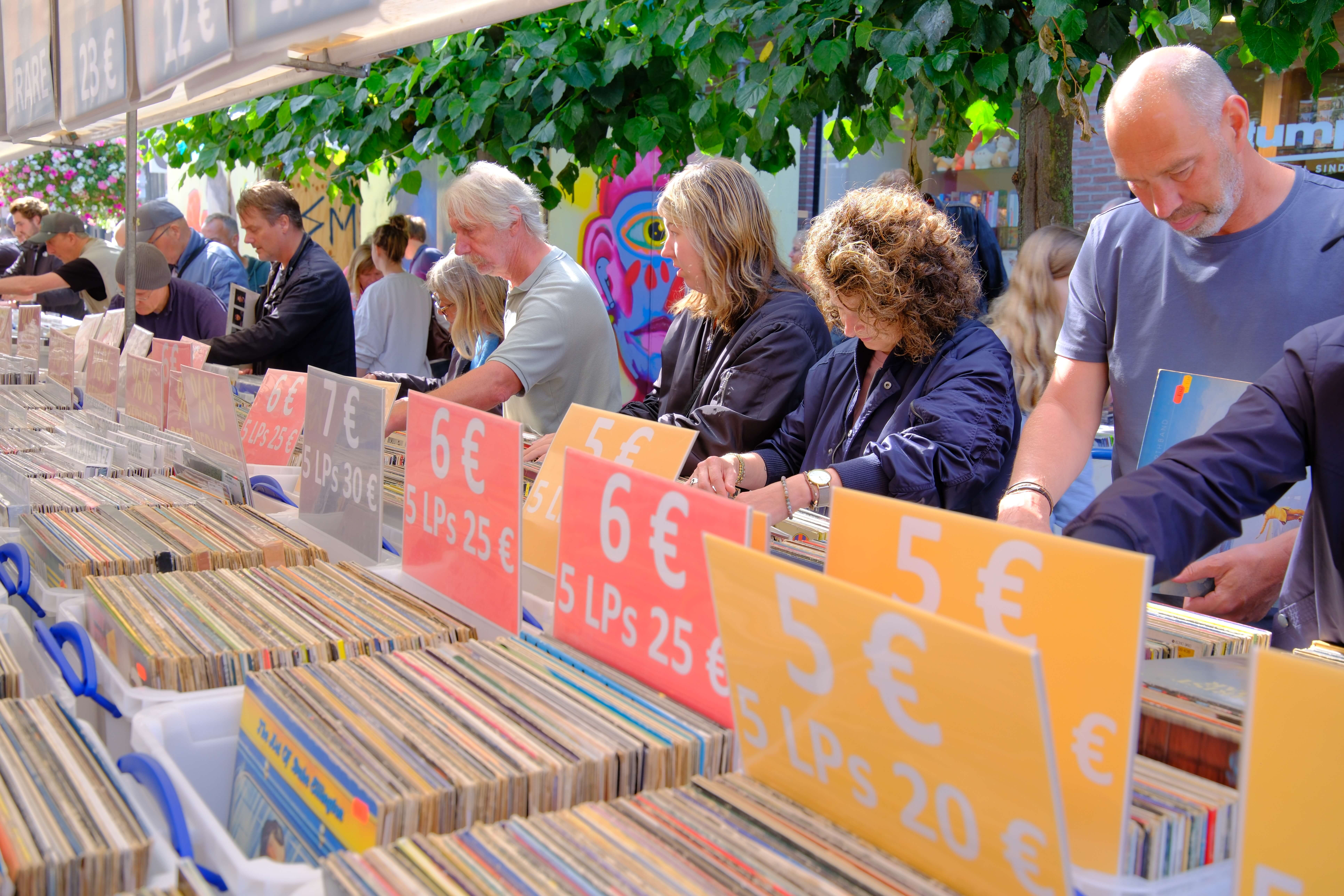 Agenda - Mega Record & CD Fair