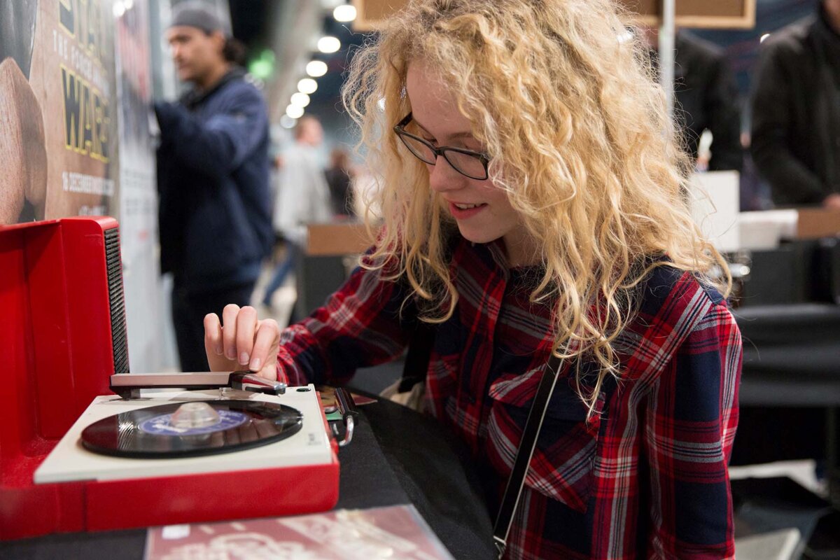Homepage - Mega Record & CD Fair
